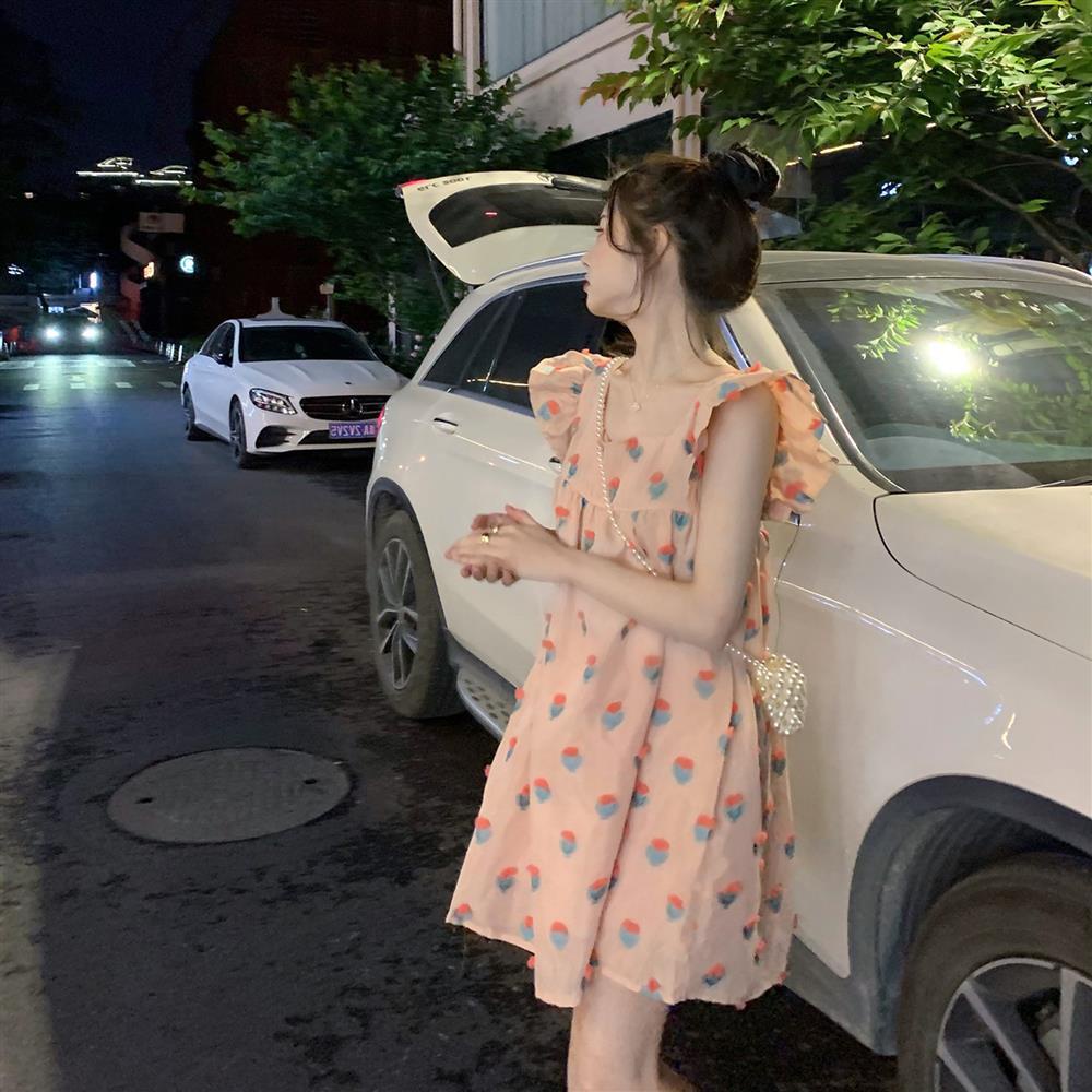 Đầm Hai Dây Mùa Hè Tay Bay Kiểu Dáng Ngọt Ngào Nhẹ Nhàng Cho Nữ