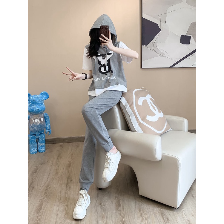 Set Đồ Thể Thao Hai Mảnh Áo Hoodie Tay Ngắn Dáng Rộng Phong Cách Thời Trang Mới Cho Nữ