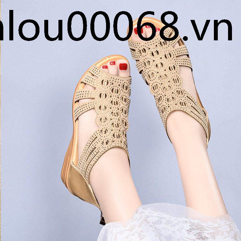 Giày Bốt Đế Xuồng Dày Dặn Hở Mũi Phong Cách La Mã Thời Trang Mới 2021 Chống Nước Dễ Phối Đồ Cho Nữ