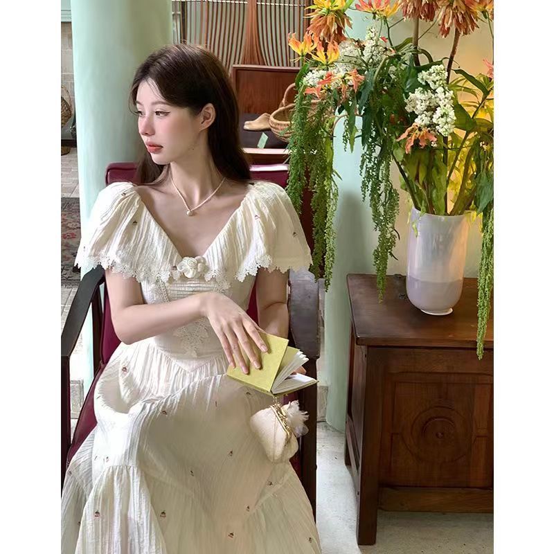 Đầm Dài Vừa In Họa Tiết Ngọt Ngào Phong Cách Retro Pháp 2023 6.13 Cho Nữ