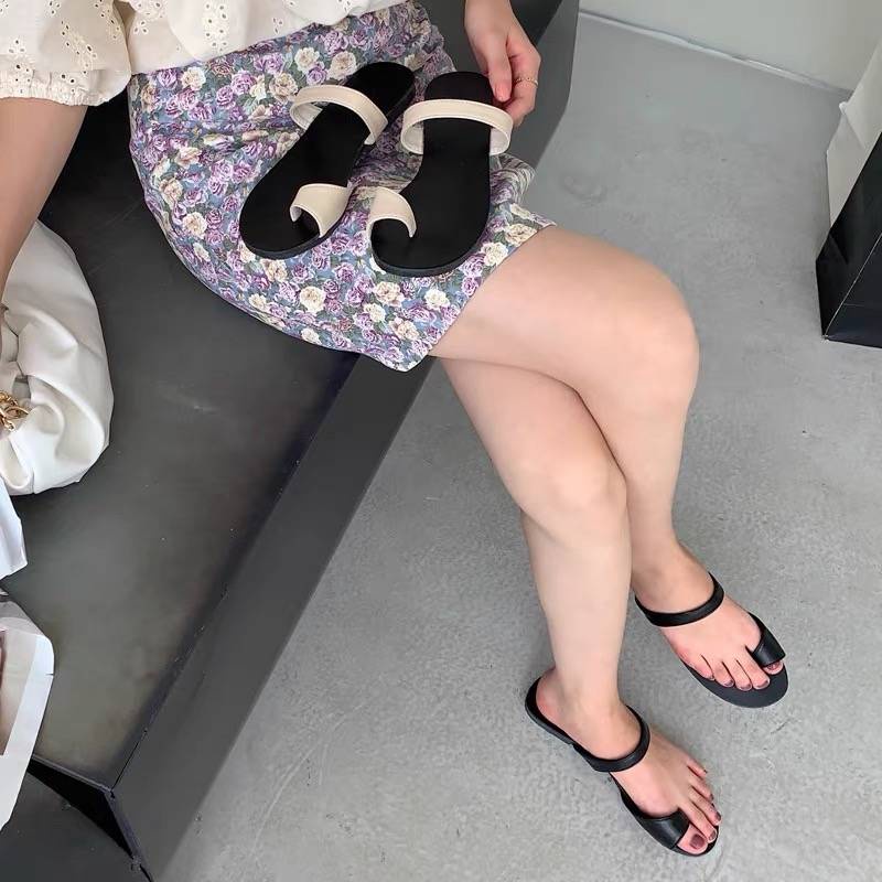 Dép Xỏ Ngón Đế Bằng Thời Trang Mùa Hè
