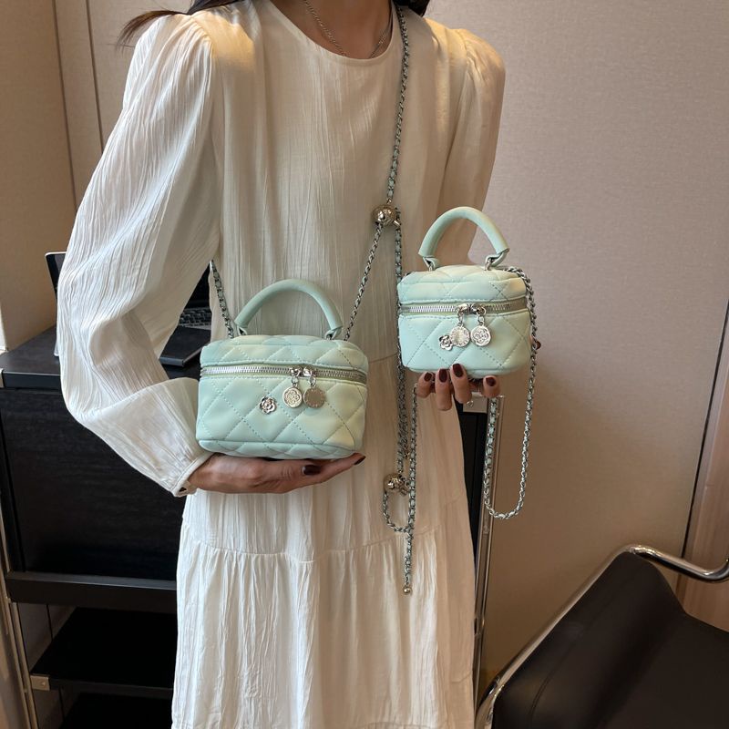 Túi Đeo Chéo mini Đính Kim Cương Giả Phong Cách Phương Tây Mẫu Mới 2023 Dễ Phối Đồ Thời Trang Xuân Hè Cho Nữ