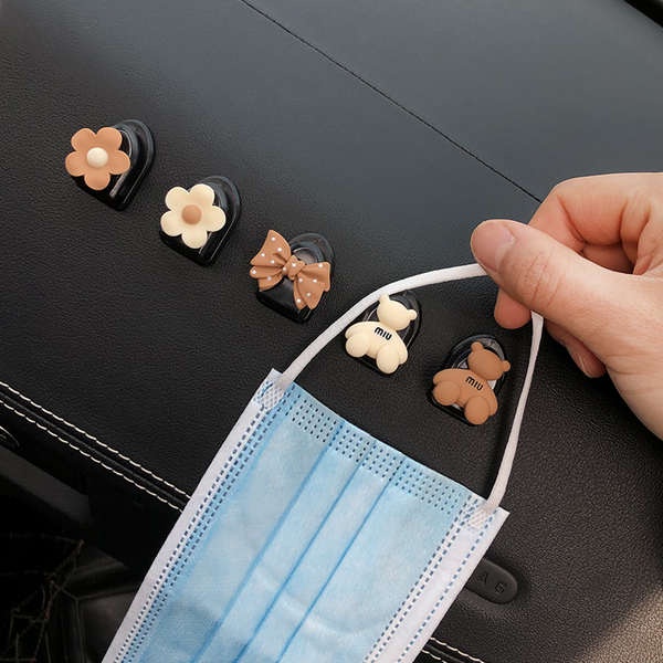 Móc Treo Đồ Gắn Phía Trước Xe Hơi Đa Năng Hình Gấu Phi Công Dễ Thương