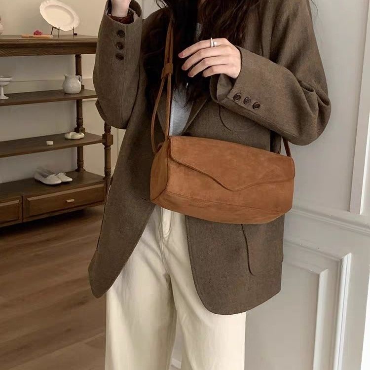 Túi Đeo Vai Da Lộn Màu Nâu Phong Cách Hàn Quốc Thời Trang Thu Đông Mới