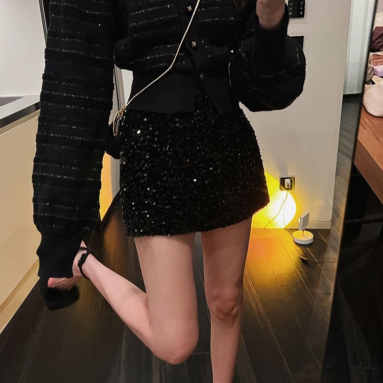Chân Váy Ngắn Lưng Cao Dáng Ôm Màu Đen Đính Kim Sa Lấp Lánh Thời Trang Mùa Thu Cho Nữ