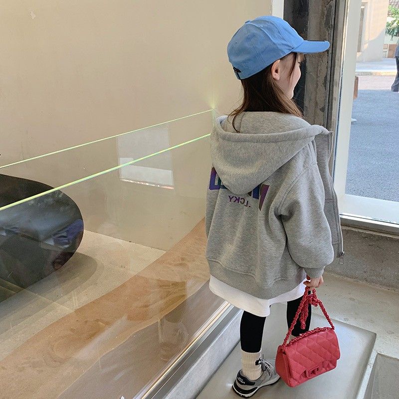 Áo Khoác Nỉ Dày Có Mũ Trùm In Chữ Phong Cách Mới Thời Trang Thu Đông Dành Cho Bé Gái