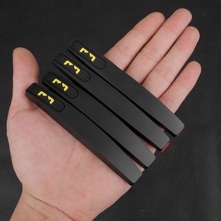 Bộ 4 Miếng Dán Cửa Xe Hơi Chống Va Chạm / Trầy Xước Tiện Dụng