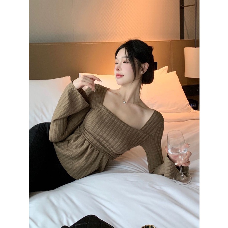 Áo Thun Tay Dài Cổ Vuông Dáng Ôm Thời Trang Mùa Thu Cho Nữ