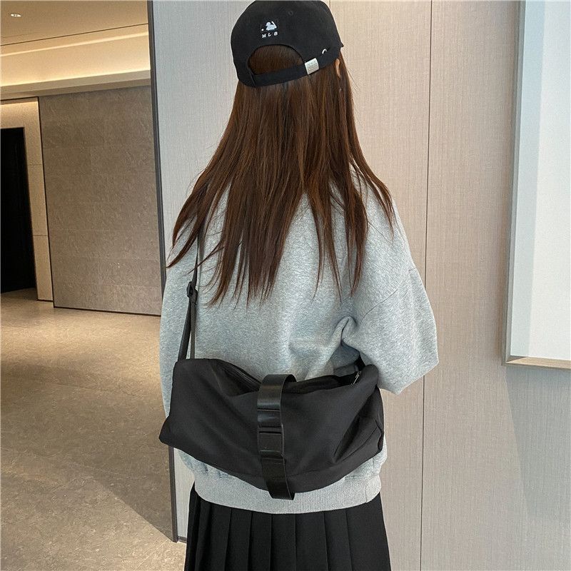 Túi Thể Thao Đeo Chéo Vai Dung Tích Lớn Bằng Vải oxford Chống Nước