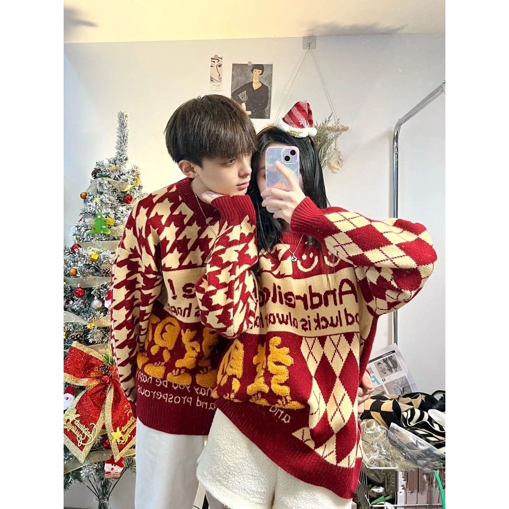 Áo sweater Dáng Rộng Màu Đỏ Phong Cách Giáng Sinh Năm Mới Dành Cho Cặp Đôi Nam Nữ