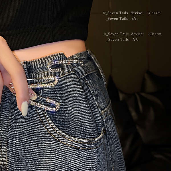 Trâm Cài Áo Hình Kim Cương Thời Trang Hàn Quốc Cao Cấp Bảy Đuôi Hẹp Cầm Tay Cho Nữ