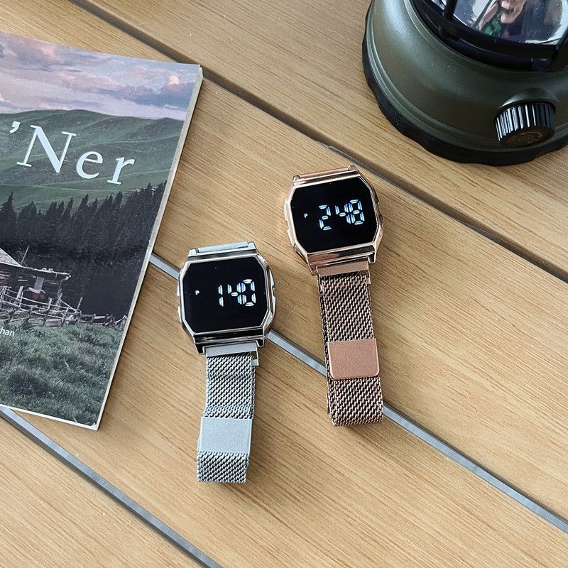 Đồng Hồ Điện Tử Nam Châm Thông Minh Đa Năng Phong Cách retro Cao Cấp Cho Nam