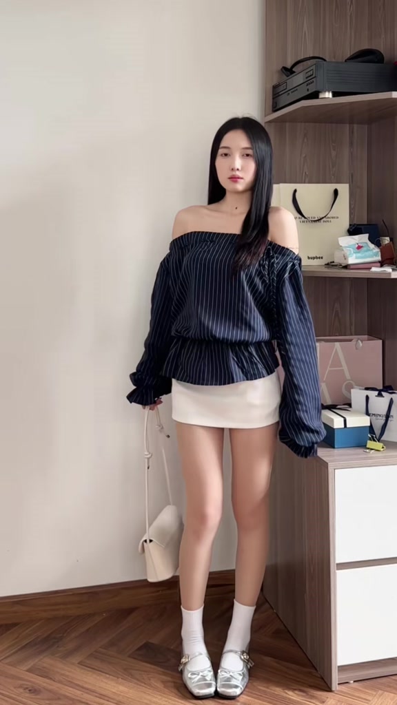 Áo kiểu nữ Timo, Áo sơ mi trễ vai kẻ sọc phong cách thanh lịch chất vải mềm mại thoáng mát  AOT208 | BigBuy360 - bigbuy360.vn