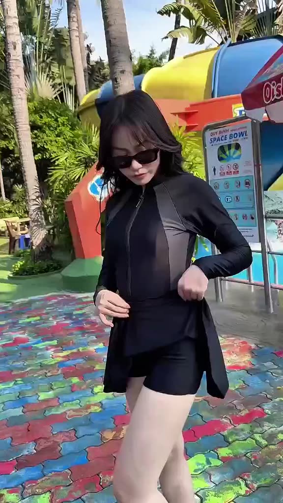 Đồ bơi nữ liền thân bikini đi biển 1 mảnh váy bên trong có quần đùi kín đáo phối khóa kéo tay dài và ngắn THE SEA 001 | BigBuy360 - bigbuy360.vn