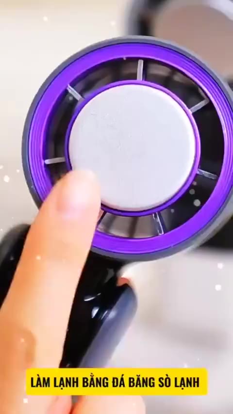 Quạt Cầm Tay Mini Dung Lượng 5000mAH Làm Mát Sò Lạnh 100 Tốc Độ Gió Gấp Gọn Tặng Kèm Dây Đeo | BigBuy360 - bigbuy360.vn