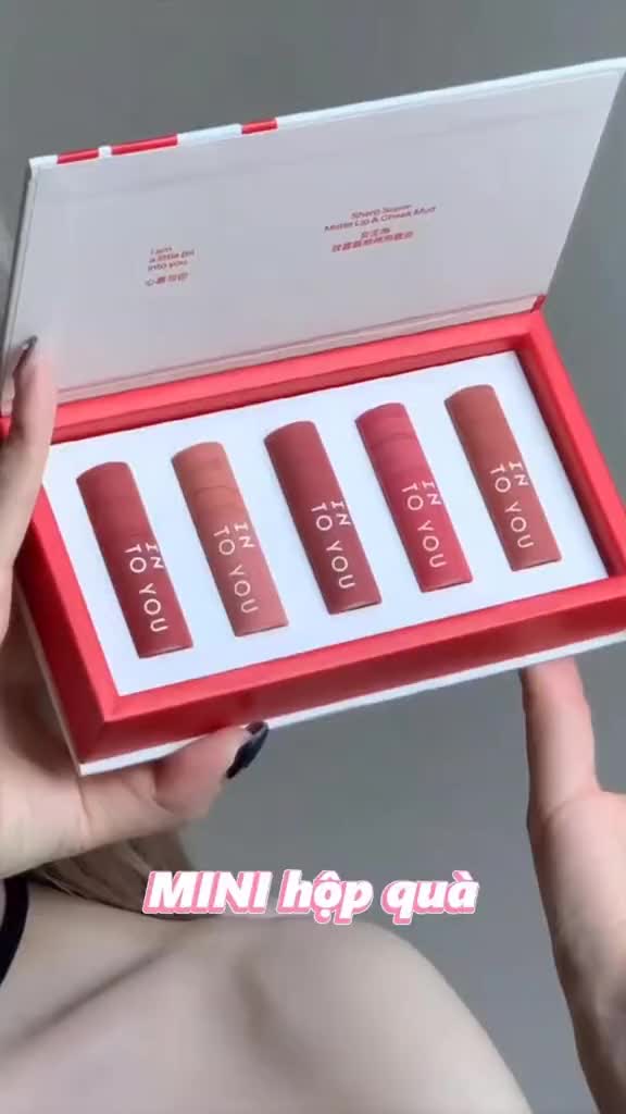 Son mini INTO YOU Lì Nhẹ Bền Màu Mềm Mịn Làm Đầy Rãnh Môi Khử Thâm Đẹp Cho Nữ Sáng Da 1g | BigBuy360 - bigbuy360.vn