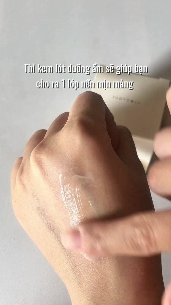 JUDYDOLL Kem lót Judydoll Makeup Base Dưỡng ẩm Kiềm dầu Lâu Trôi Chống xuống tông 30g | BigBuy360 - bigbuy360.vn