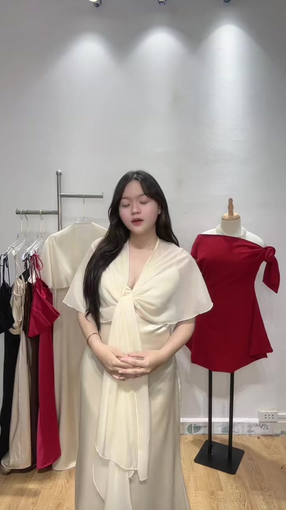 Đầm Lụa Bigsize Nista Có Mút Dáng Đuôi Cá Kèm Áo Choàng Tơ Sang Trọng Bigsize Từ 55 Đến 90 Ký PhTh03 | BigBuy360 - bigbuy360.vn