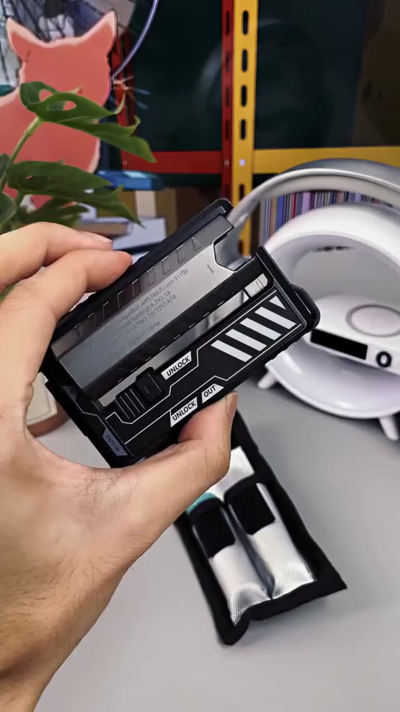 Goojodoq 5000-10000mah Đầu kép Sạc dự phòng di động Hai pin Mecha Style Nhẹ Typc-C /LN Power Bank | BigBuy360 - bigbuy360.vn