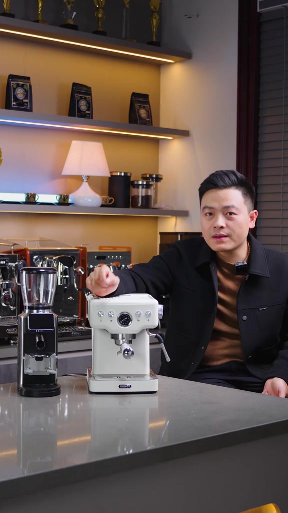 [Bao Gồm VAT] Máy pha cà phê Espresso Winci EM4212, vòi đánh sữa pha latte, cappuccino. Bảo hành 1 năm. | BigBuy360 - bigbuy360.vn