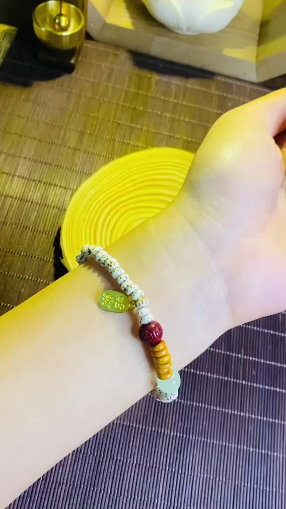 Vòng tay hạt bồ đề phối ô liu mang lại bình an, may mắn và năng lượng tích cực mỗi ngày | Wu Bangle | BigBuy360 - bigbuy360.vn