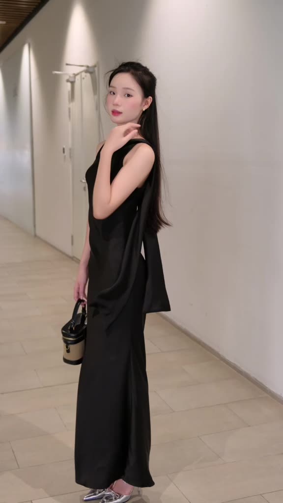 Váy Lụa Hàng Châu Dáng Đuôi Cá Cổ Tay Đổ Kèm Khăn, Mềm Mại Thoáng Mát - Mio Lady | BigBuy360 - bigbuy360.vn