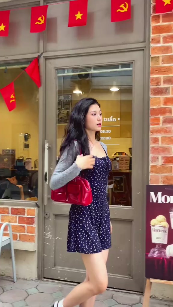 [ẢNH THẬT] Váy Hai Dây Ngắn Chữ A Ôm Body Hoa Nhí Viên Ren Mix Áo Khoác Ngoài - MAY DRESS | BigBuy360 - bigbuy360.vn