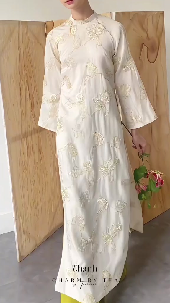 Áo Dài Thiết Kế Charm By Tea: THANH SET (KÈM QUẦN- KHÔNG PHỤ KIỆN) | BigBuy360 - bigbuy360.vn