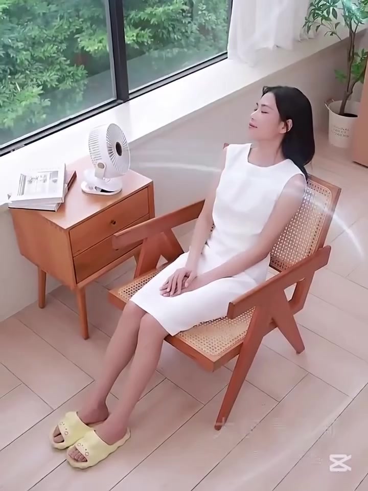 [25000mMAH] Quạt Tích Điện Kẹp LOẠI TO Q28 - JH-022, Hiện thị %pin, Lồng quạt 20cm - BẢO HÀNH 24 THÁNG | BigBuy360 - bigbuy360.vn