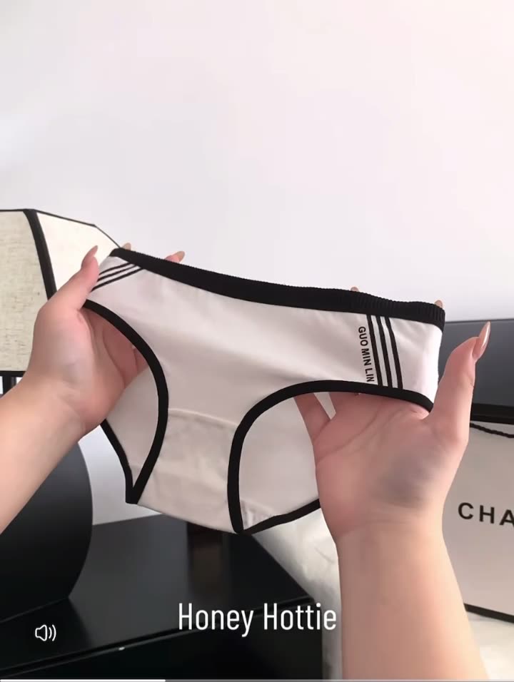 Quần Lót Nữ Cotton Viền Sọc Mềm Mại Kháng Khuẩn Sexy Gợi Cảm E45 | BigBuy360 - bigbuy360.vn
