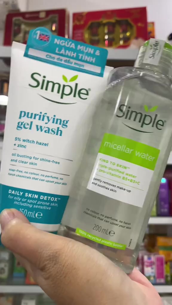 Tặng quà - Combo Sữa rửa mặt Simple + nước tẩy trang Simple 200ml cho mọi loại da | BigBuy360 - bigbuy360.vn