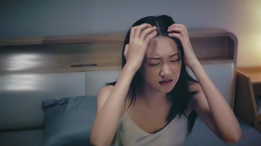 Gối massage cổ SKG P5 cao cấp, gối mát xa vùng cổ giúp ngủ ngon, giảm mệt mỏi, giảm đau mỏi cổ và vai hiệu quả | BigBuy360 - bigbuy360.vn