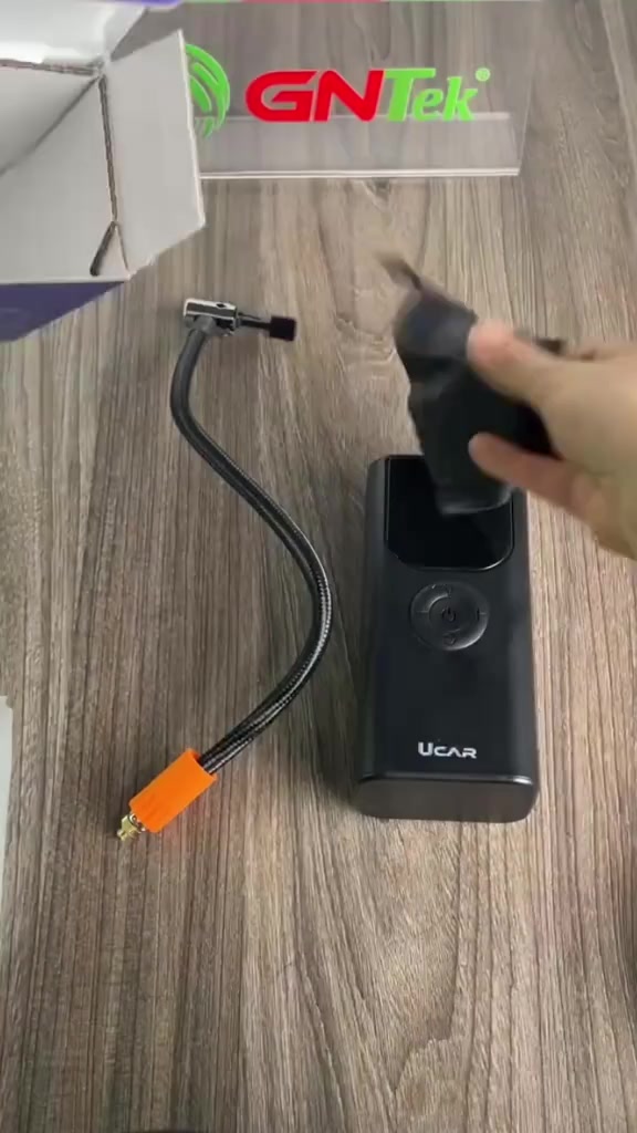 Bơm Lốp ô tô Không Dây UCAR P02, Nhỏ Gọn, Tự Động Ngắt tiện lợi cho xe máy và xe đạp | BigBuy360 - bigbuy360.vn