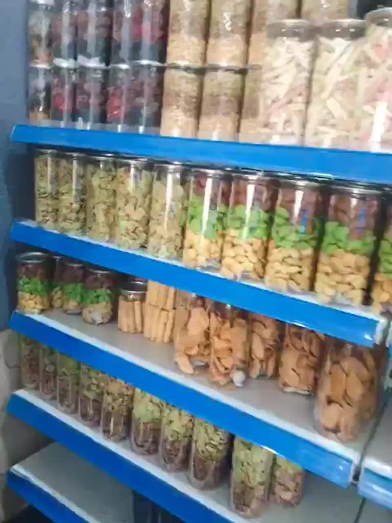 Bánh đùi gà phô mai giòn tan thơm phức hộp 300g/500g Let's Nuts, giòn rụm, béo ngậy, ăn là mê | BigBuy360 - bigbuy360.vn