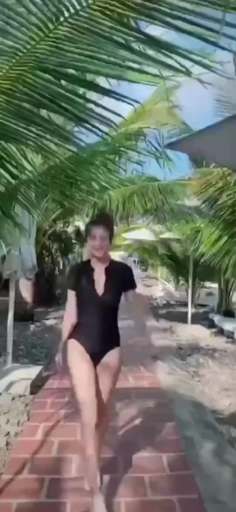Bộ Bikini 4LOVE4 Liền Thân Kín Đáo Cộc Tay Dài Tay Ôm Sát Người Khoe Trọn Ba Vòng L11 | BigBuy360 - bigbuy360.vn