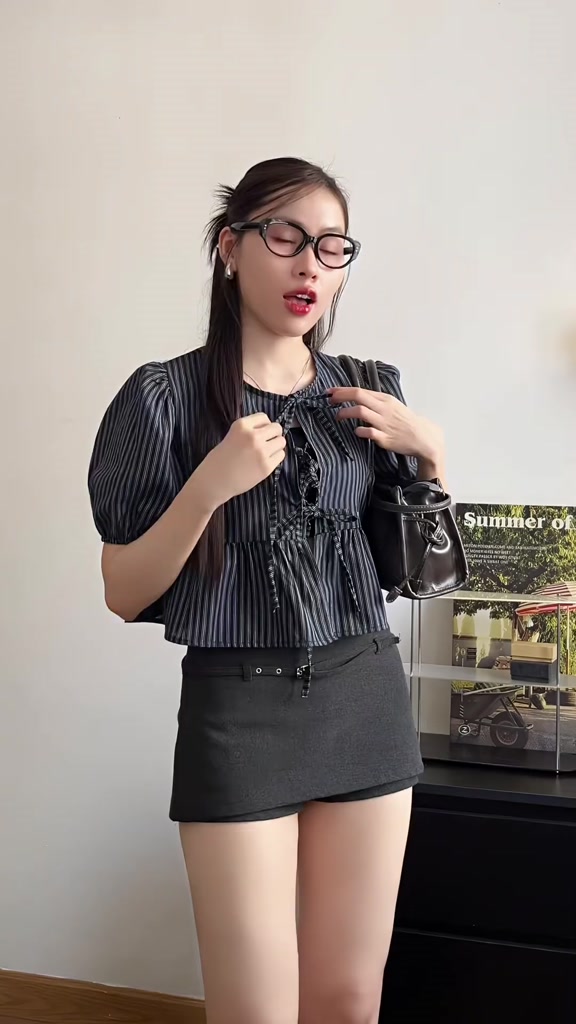 BARE_(Tặng kèm áo 2 dây) Áo Babydoll Kẻ Buộc Nơ Tay Phồng, Áo Kiểu Nữ Tay Bồng Kèm Áo 2 Dây_A523 | BigBuy360 - bigbuy360.vn