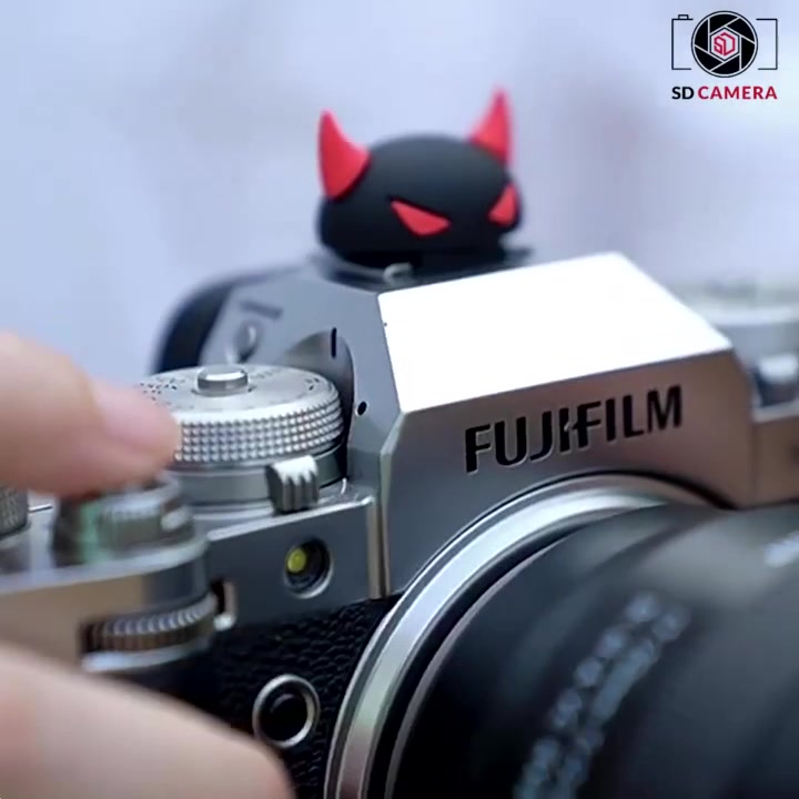 Nắp đậy Flash Ác Qủy, Thiên thần cute Dành Cho Máy Ảnh Canon Nikon Sony Fuijflim Nắp Che Chân Đèn Flash Hotshoe cao cấp | BigBuy360 - bigbuy360.vn