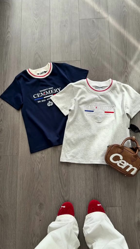 Áo Baby Tee CEMMERY Local Brand Chính Hãng Ivy Baby Tee Cotton 2 Chiều Cổ Dệt Bản To Hình Thêu 2 Màu | BigBuy360 - bigbuy360.vn