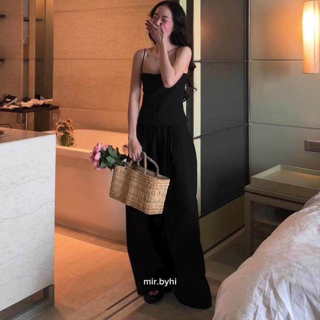 𝐃𝐢.𝐨 𝐓𝐨𝐩 | mir.byhi | Áo hai dây mảnh dáng corset viền ren | BigBuy360 - bigbuy360.vn