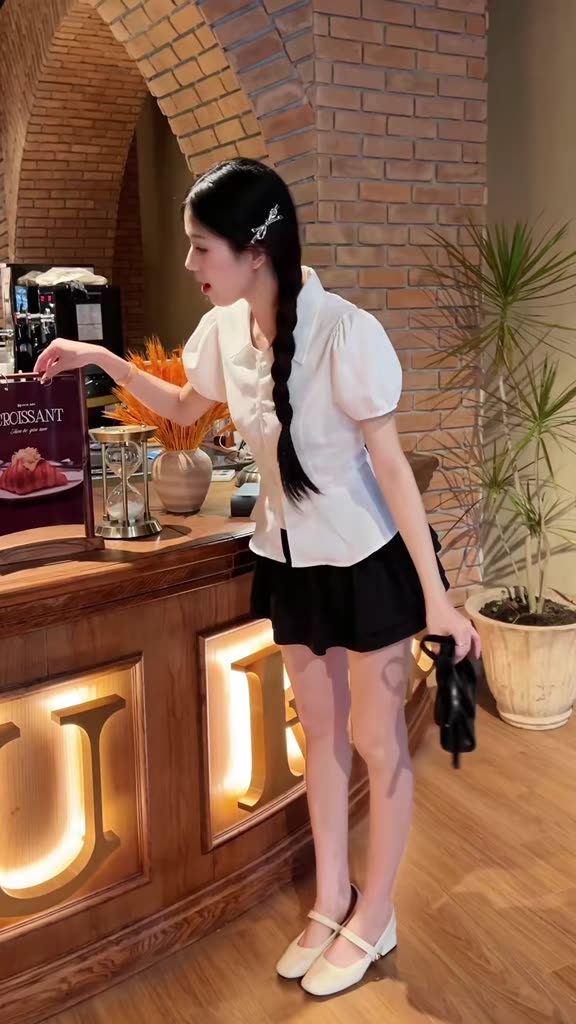 Áo sơ mi kiểu tay bồng cúc nhỏ Miho House | BigBuy360 - bigbuy360.vn