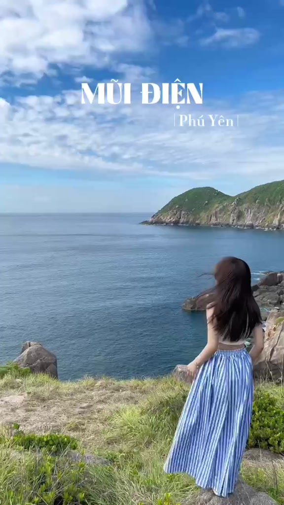 Set Đồ Nữ Đi Biển Aó 2 Dây Bo Chun Mix Chân Váy Kẻ Dáng Dài Nhẹ Nhàng Mà Vẫn Tôn Body Xinh Mê | BigBuy360 - bigbuy360.vn