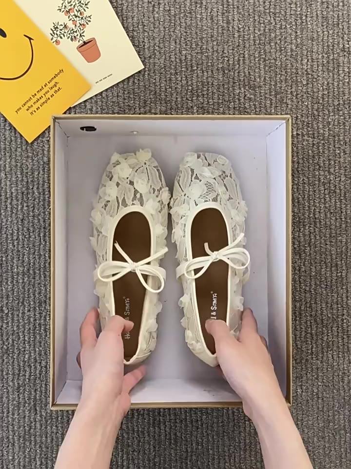 [LÙI 1 SIZE] Giày Bệt Ren Hoa Hồng thêu nổi 5D Tiểu thư - Giày búp bê đế dẻo gắn nơ xinh xắn Mã V037 | BigBuy360 - bigbuy360.vn