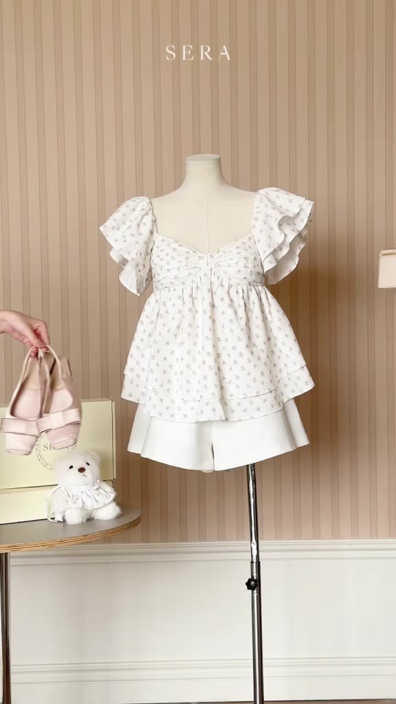 SERA - Set áo babydoll 2 tầng tay cánh tiên hoa nhí Suli và quần short xếp ly Ceci (TÁCH SET) | BigBuy360 - bigbuy360.vn