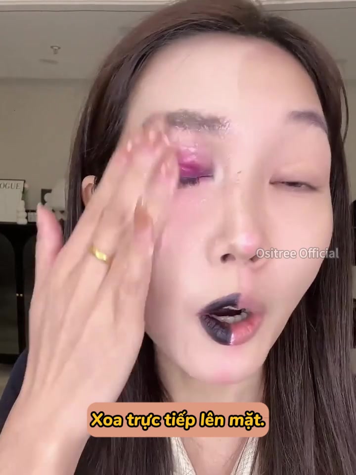 Ositree trà Đen Tẩy Trang Nhẹ Nhàng Làm Sạch Sâu Mắt, môi và mặt mà không gây kích ứng thực sự 120ml | BigBuy360 - bigbuy360.vn