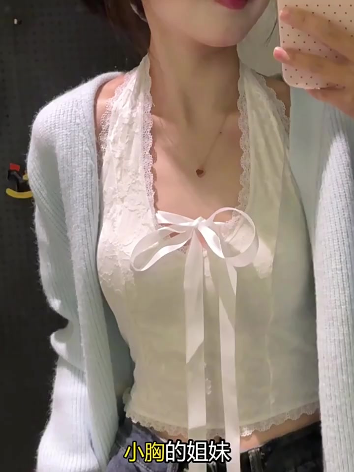 [ÁO QCCC CÓ MÚT] Áo cổ yếm ren áo kiểu cho nữ có mút hở lưng QCCC Áo thun croptop quây thắt nơ xinh xắn Áo tank top AT29 | BigBuy360 - bigbuy360.vn