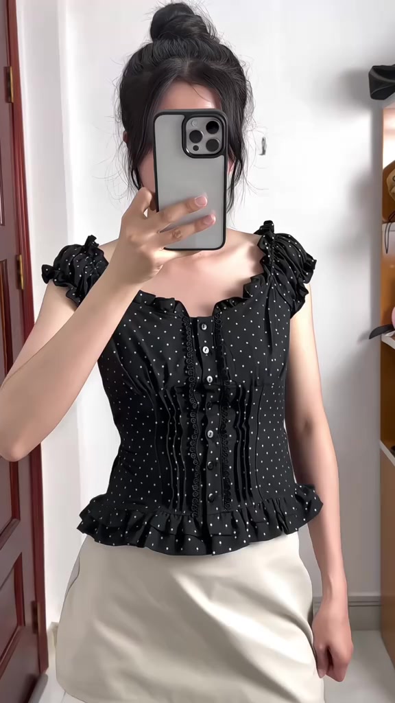 [VIDEO/ LOẠI 1] ÁO THUN TRỄ VAI MẶC 2 KIỂU HOẠ TIẾT CHẤM BI SIÊU XINH 2MONDAY A100 | BigBuy360 - bigbuy360.vn