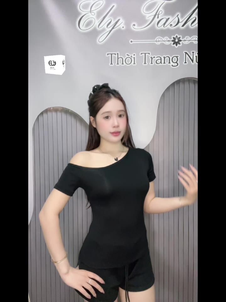 Áo Thun Nữ Trễ Vai Ôm Body Tay Ngắn Gợi Cảm, Áo Lệch Vai Thời Trang Hàn Quốc ELY317 | BigBuy360 - bigbuy360.vn