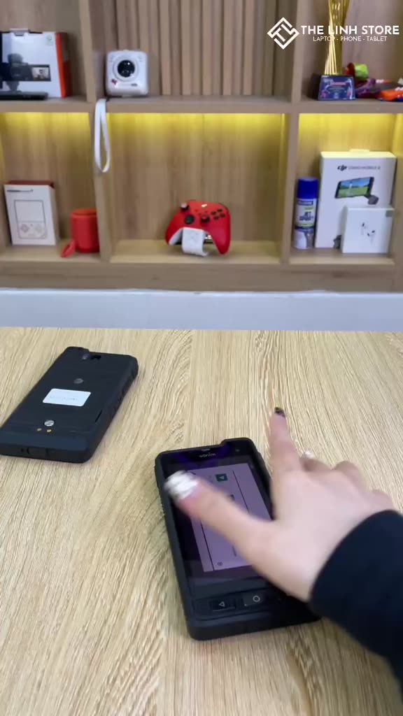 Điện thoại Sonim XP8800 chuẩn IP69 chống va đập của Mỹ | BigBuy360 - bigbuy360.vn