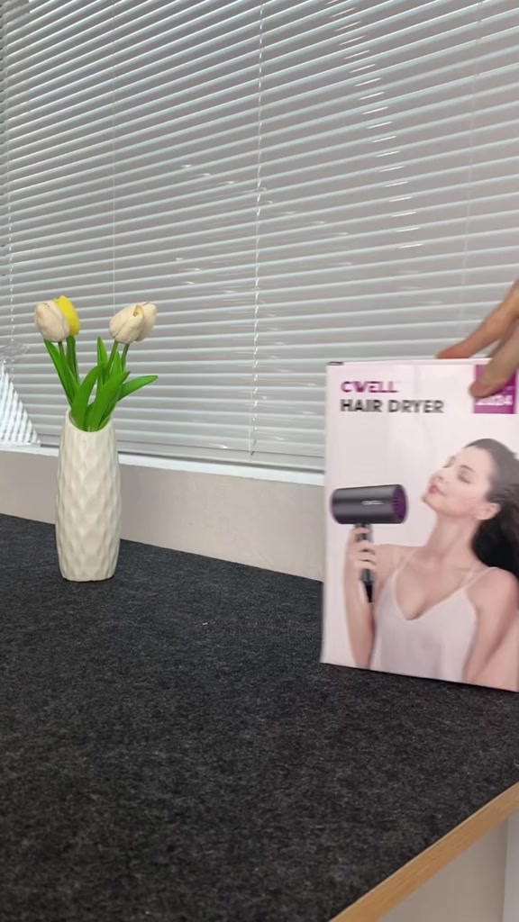 Máy sấy tóc mini CWell 4 mùa nâng cấp 1200W, 2 chế độ nóng lạnh, ánh sáng xanh C02HD - TẶNG ĐẦU SẤY | BigBuy360 - bigbuy360.vn