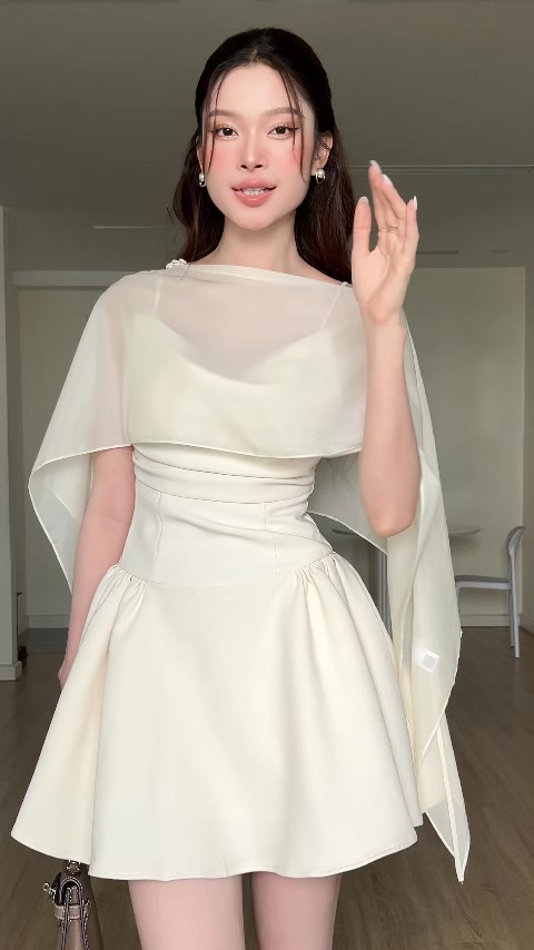 RECHIC Khăn choàng tằm ánh Lassi che bắp tay thướt tha nhẹ nhàng sang trọng | BigBuy360 - bigbuy360.vn